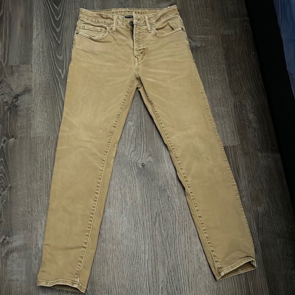 tan American Eagle Jeans 28 x 28